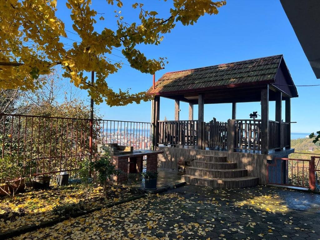 هتل جی تی باتومی